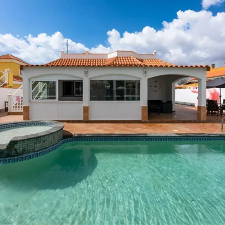 Primera Luxury House Калета-де-Фусте