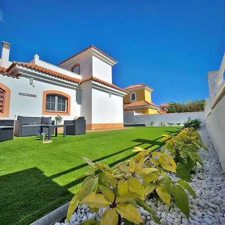 Primera Luxury House Willa *