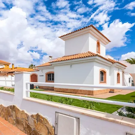 Primera Luxury House Willa *